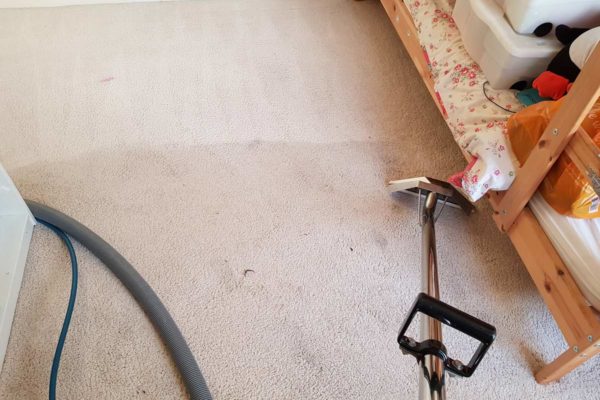 Bedroom carpet cleaning extraction Bedroom carpet cleaning extraction